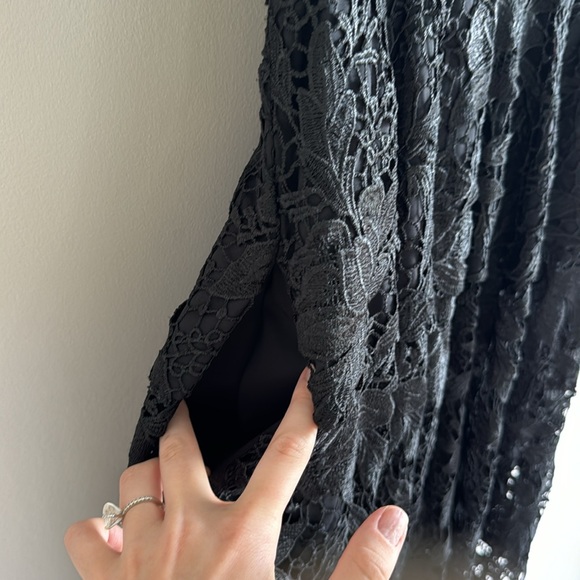 NICHOLAS Black Lace Deep V Midi Dress - Size 6 - Picture 6 of 11